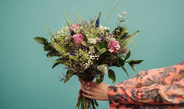 Chaque année nous célébrons nos mamans, mais d’où vient réellement cette tradition ?